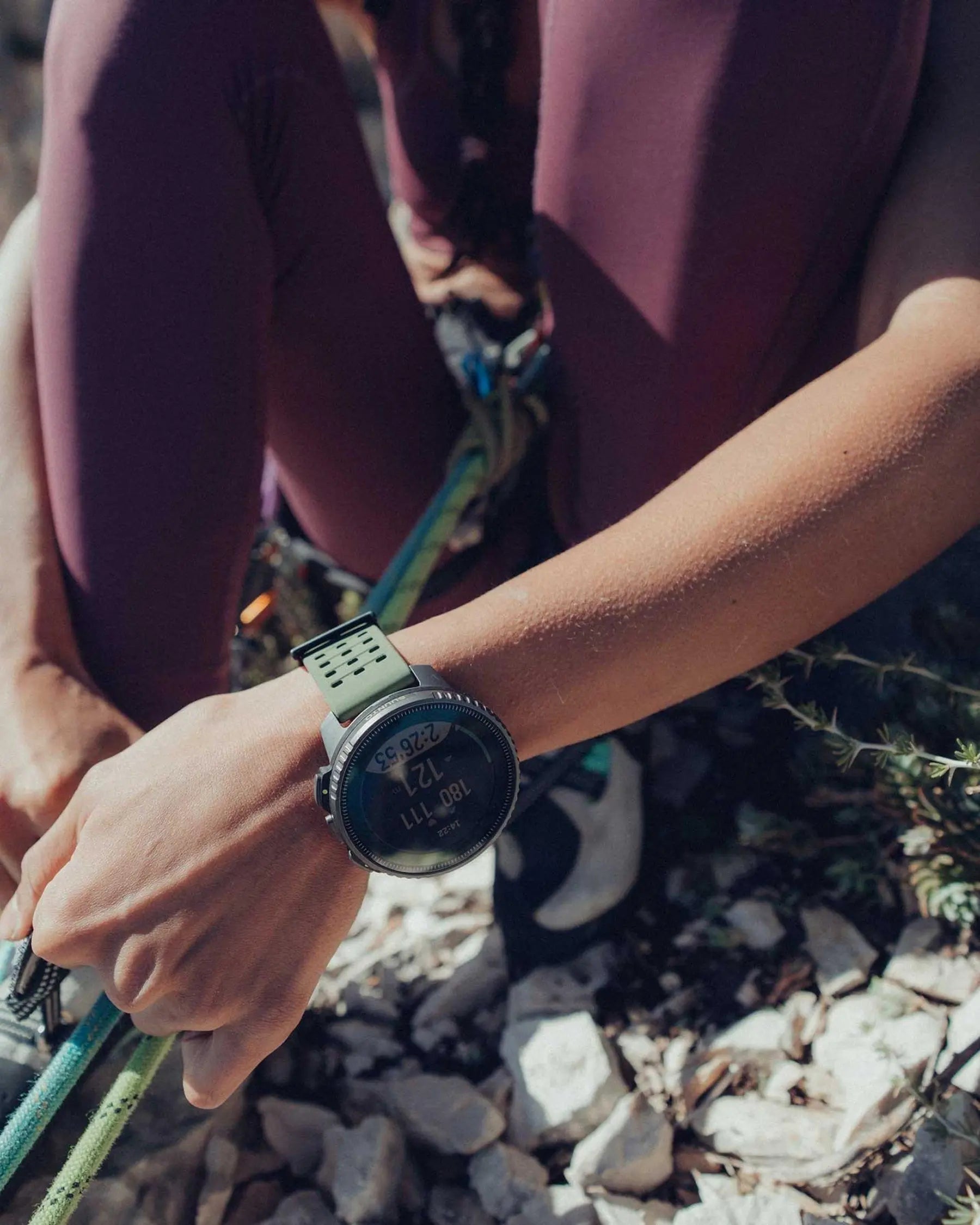 Suunto Vertical Titanium Solar verde bosque